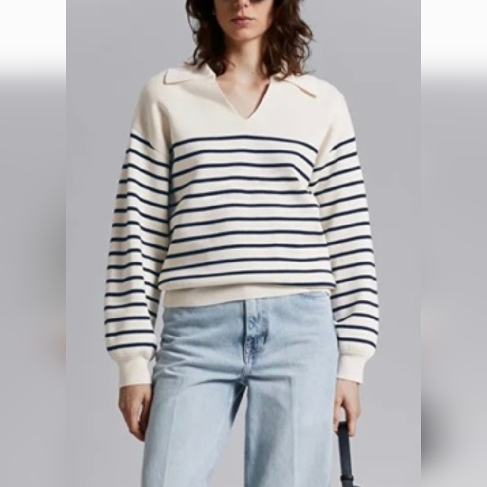 Women's‎ Cream and Blue Striped Sweater